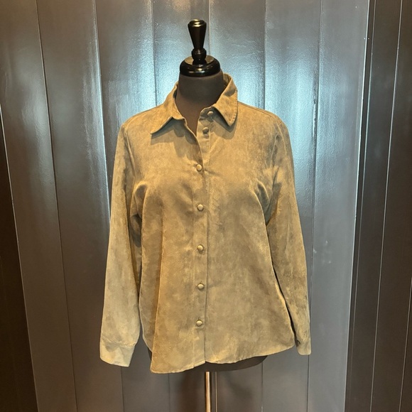 Zara faux suede Stylish Button-Up Shirt in Gray size medium - Picture 2 of 7